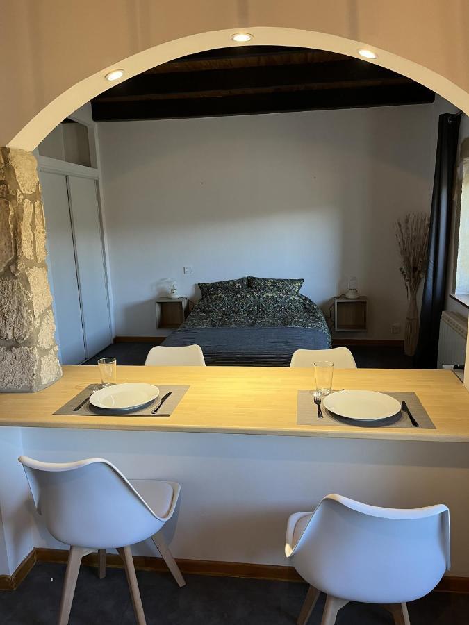 Studio De Charme Au Coeur De Valréas Esterno foto