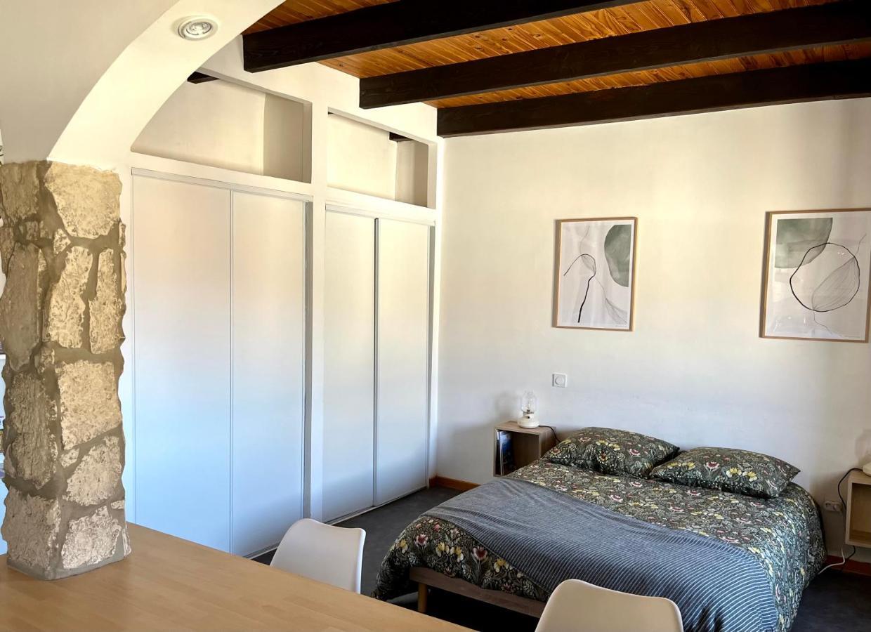 Studio De Charme Au Coeur De Valréas Esterno foto